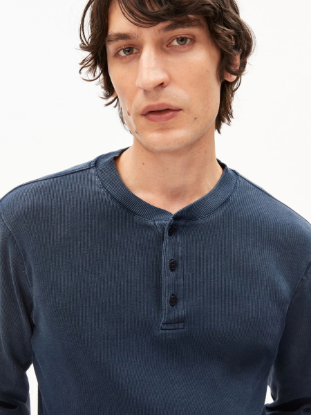 Preview: ARMEDANGELS Longsleeve Henly GMT Dye night sky washed 4